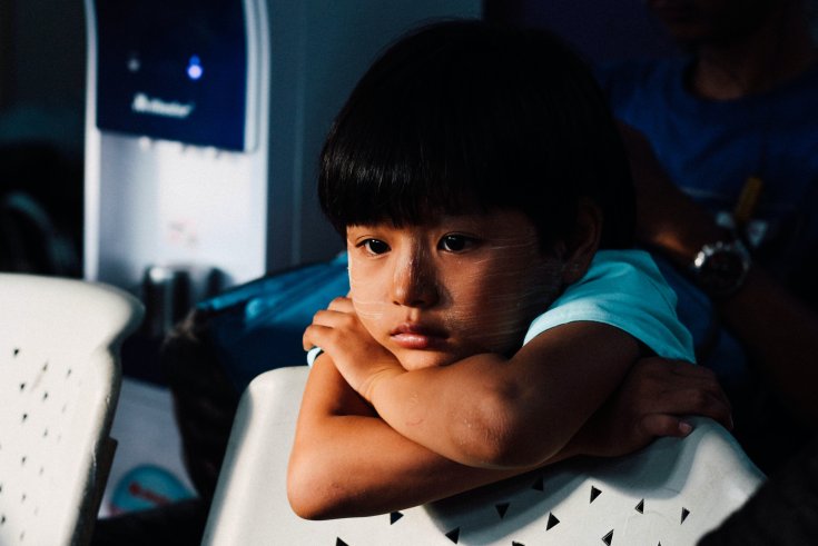 How can a child with language and communication impairments thrive during social distancing?